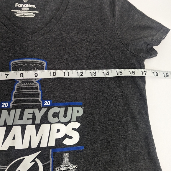 Tampa Bay Lightning Fanatics Stanley Cup Champs T Shirt Women's Size Small - Picture 5 of 7